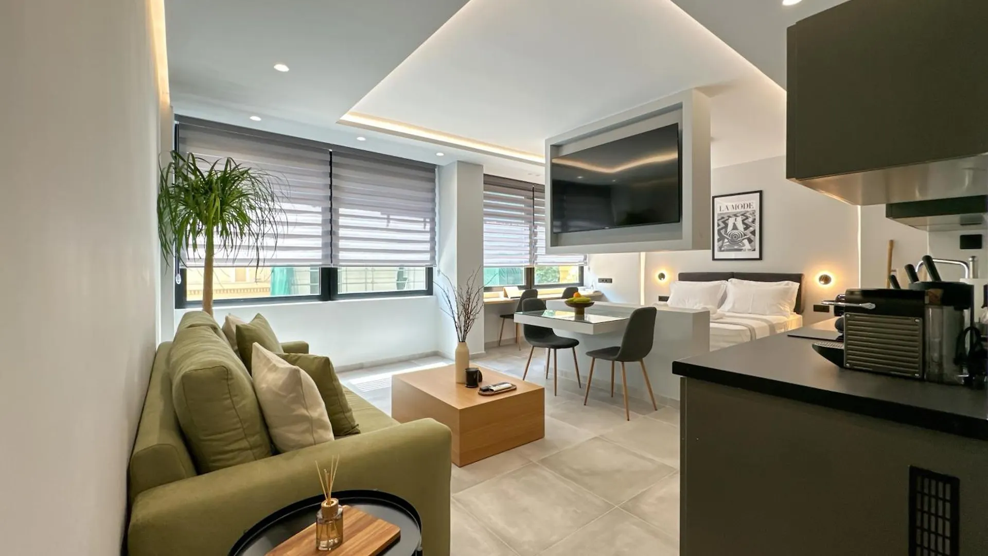Luxury Downtown Apartment Α5 location
